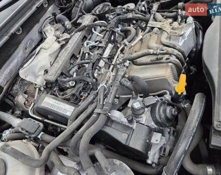 Білий Шкода Суперб, об'ємом двигуна 2 л та пробігом 288 тис. км за 15999 $, фото 11 на Automoto.ua