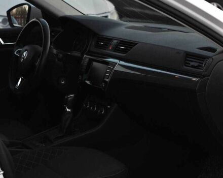 Білий Шкода Суперб, об'ємом двигуна 1.6 л та пробігом 243 тис. км за 13850 $, фото 11 на Automoto.ua