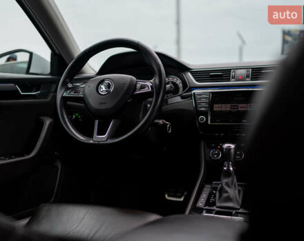 Білий Шкода Суперб, об'ємом двигуна 1.97 л та пробігом 327 тис. км за 17000 $, фото 21 на Automoto.ua