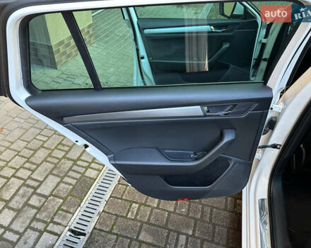 Белый Шкода Суперб, объемом двигателя 1.97 л и пробегом 163 тыс. км за 19500 $, фото 29 на Automoto.ua