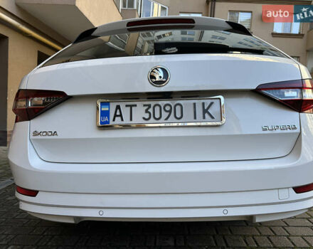 Белый Шкода Суперб, объемом двигателя 1.97 л и пробегом 163 тыс. км за 19500 $, фото 72 на Automoto.ua