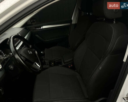 Белый Шкода Суперб, объемом двигателя 1.97 л и пробегом 265 тыс. км за 14999 $, фото 26 на Automoto.ua