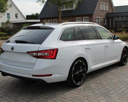 Білий Шкода Суперб, об'ємом двигуна 1.8 л та пробігом 72 тис. км за 7800 $, фото 5 на Automoto.ua