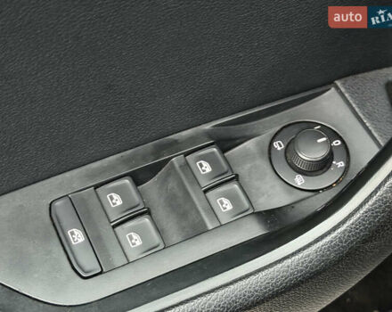 Белый Шкода Суперб, объемом двигателя 2 л и пробегом 269 тыс. км за 15999 $, фото 18 на Automoto.ua