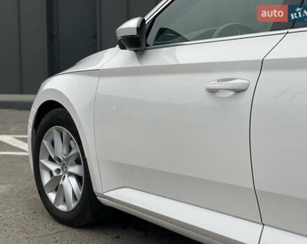 Белый Шкода Суперб, объемом двигателя 2 л и пробегом 254 тыс. км за 15800 $, фото 31 на Automoto.ua