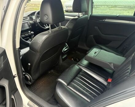 Белый Шкода Суперб, объемом двигателя 2 л и пробегом 148 тыс. км за 6000 $, фото 10 на Automoto.ua