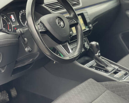 Белый Шкода Суперб, объемом двигателя 2 л и пробегом 254 тыс. км за 15800 $, фото 53 на Automoto.ua