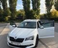 Білий Шкода Суперб, об'ємом двигуна 1.97 л та пробігом 310 тис. км за 17000 $, фото 1 на Automoto.ua