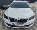 Белый Шкода Суперб, объемом двигателя 1.6 л и пробегом 290 тыс. км за 15000 $, фото 1 на Automoto.ua