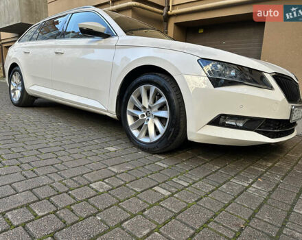 Белый Шкода Суперб, объемом двигателя 1.97 л и пробегом 163 тыс. км за 19500 $, фото 67 на Automoto.ua