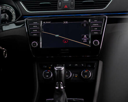 Білий Шкода Суперб, об'ємом двигуна 1.97 л та пробігом 327 тис. км за 17000 $, фото 27 на Automoto.ua