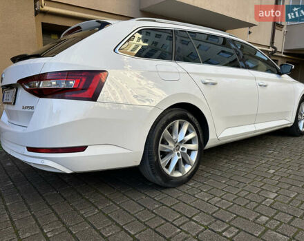 Белый Шкода Суперб, объемом двигателя 1.97 л и пробегом 163 тыс. км за 19500 $, фото 76 на Automoto.ua