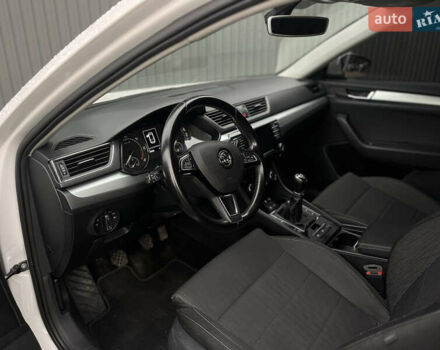 Белый Шкода Суперб, объемом двигателя 1.97 л и пробегом 265 тыс. км за 14999 $, фото 16 на Automoto.ua