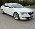 Белый Шкода Суперб, объемом двигателя 1.6 л и пробегом 172 тыс. км за 13500 $, фото 1 на Automoto.ua