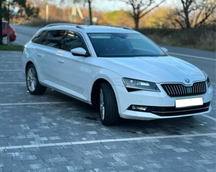 Белый Шкода Суперб, объемом двигателя 1.6 л и пробегом 291 тыс. км за 14500 $, фото 2 на Automoto.ua