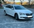 Белый Шкода Суперб, объемом двигателя 1.6 л и пробегом 291 тыс. км за 14500 $, фото 2 на Automoto.ua