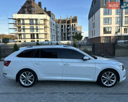 Белый Шкода Суперб, объемом двигателя 1.97 л и пробегом 225 тыс. км за 17800 $, фото 6 на Automoto.ua