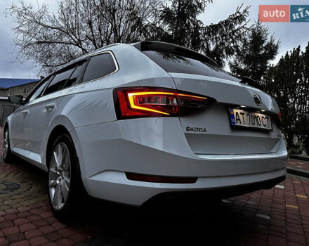 Белый Шкода Суперб, объемом двигателя 2 л и пробегом 250 тыс. км за 13900 $, фото 7 на Automoto.ua