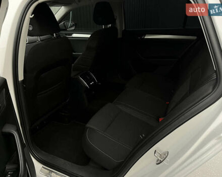 Белый Шкода Суперб, объемом двигателя 1.97 л и пробегом 265 тыс. км за 14999 $, фото 28 на Automoto.ua