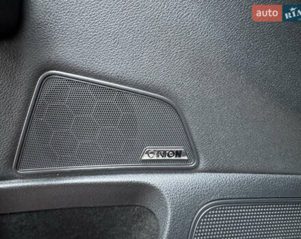 Белый Шкода Суперб, объемом двигателя 1.97 л и пробегом 278 тыс. км за 17000 $, фото 22 на Automoto.ua