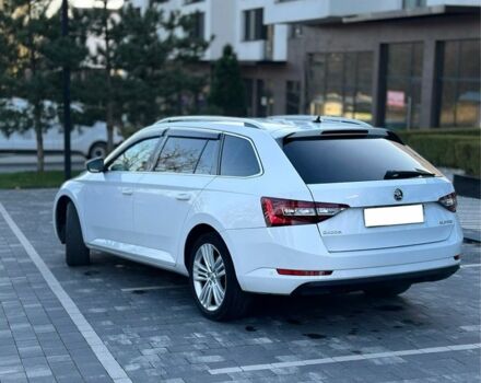 Белый Шкода Суперб, объемом двигателя 1.6 л и пробегом 291 тыс. км за 14500 $, фото 4 на Automoto.ua