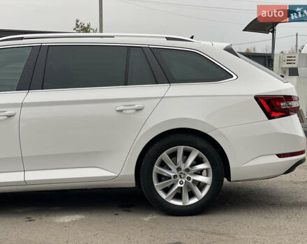 Белый Шкода Суперб, объемом двигателя 2 л и пробегом 254 тыс. км за 15800 $, фото 16 на Automoto.ua