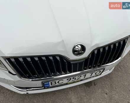 Белый Шкода Суперб, объемом двигателя 1.97 л и пробегом 323 тыс. км за 14500 $, фото 8 на Automoto.ua