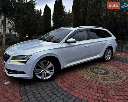 Белый Шкода Суперб, объемом двигателя 2 л и пробегом 250 тыс. км за 13900 $, фото 2 на Automoto.ua