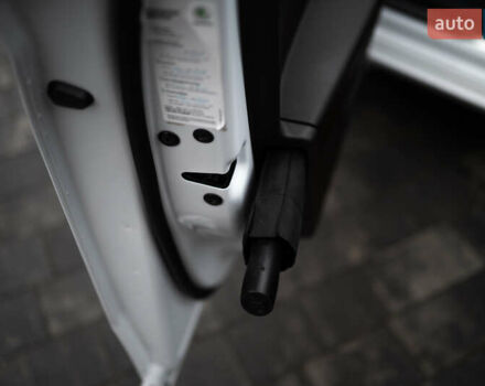 Білий Шкода Суперб, об'ємом двигуна 1.97 л та пробігом 327 тис. км за 17000 $, фото 55 на Automoto.ua