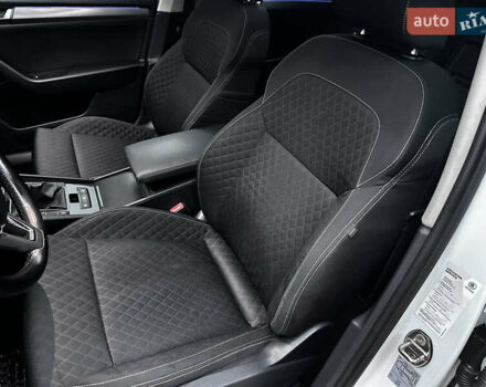 Белый Шкода Суперб, объемом двигателя 2 л и пробегом 250 тыс. км за 13900 $, фото 19 на Automoto.ua