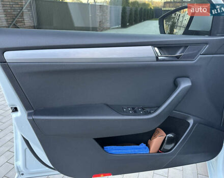 Белый Шкода Суперб, объемом двигателя 1.97 л и пробегом 225 тыс. км за 17800 $, фото 20 на Automoto.ua