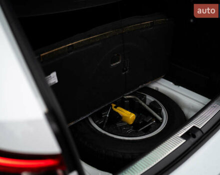 Білий Шкода Суперб, об'ємом двигуна 1.97 л та пробігом 327 тис. км за 17000 $, фото 60 на Automoto.ua