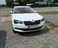 Білий Шкода Суперб, об'ємом двигуна 1.97 л та пробігом 240 тис. км за 15500 $, фото 1 на Automoto.ua