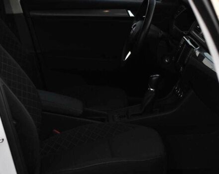 Білий Шкода Суперб, об'ємом двигуна 1.6 л та пробігом 243 тис. км за 13850 $, фото 10 на Automoto.ua