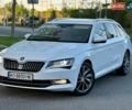 Білий Шкода Суперб, об'ємом двигуна 2 л та пробігом 240 тис. км за 16800 $, фото 3 на Automoto.ua