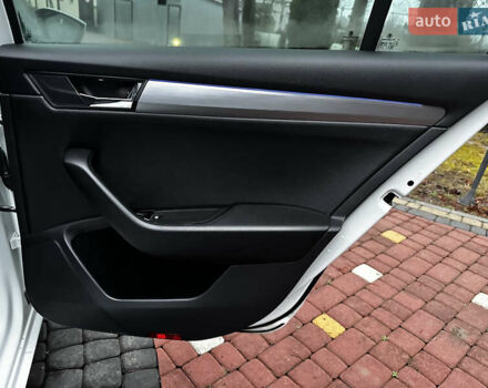 Белый Шкода Суперб, объемом двигателя 2 л и пробегом 250 тыс. км за 13900 $, фото 29 на Automoto.ua