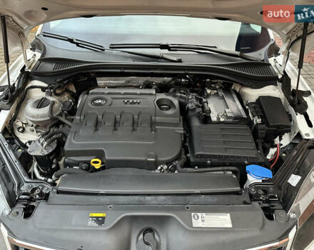 Білий Шкода Суперб, об'ємом двигуна 1.6 л та пробігом 284 тис. км за 11400 $, фото 10 на Automoto.ua