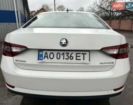 Білий Шкода Суперб, об'ємом двигуна 1.6 л та пробігом 284 тис. км за 11400 $, фото 4 на Automoto.ua