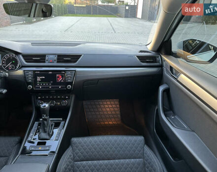 Белый Шкода Суперб, объемом двигателя 1.97 л и пробегом 225 тыс. км за 17800 $, фото 45 на Automoto.ua