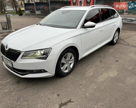Белый Шкода Суперб, объемом двигателя 1.97 л и пробегом 323 тыс. км за 14500 $, фото 4 на Automoto.ua
