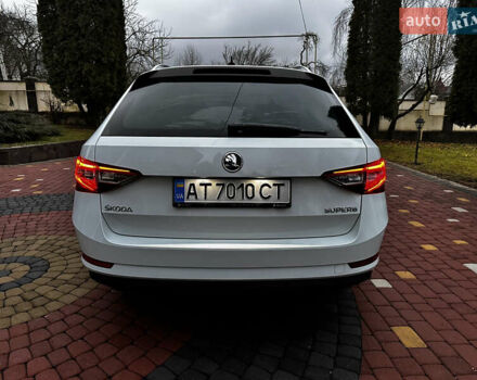 Белый Шкода Суперб, объемом двигателя 2 л и пробегом 250 тыс. км за 13900 $, фото 45 на Automoto.ua