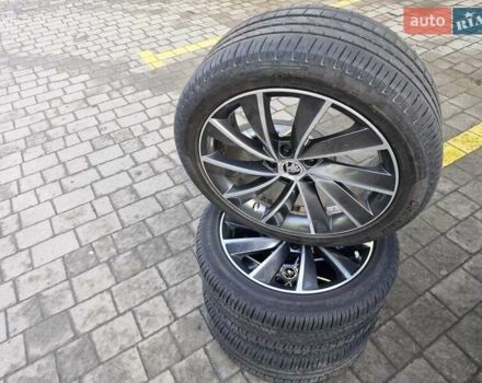 Білий Шкода Суперб, об'ємом двигуна 1.97 л та пробігом 327 тис. км за 17000 $, фото 67 на Automoto.ua