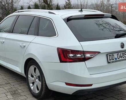 Білий Шкода Суперб, об'ємом двигуна 2 л та пробігом 288 тис. км за 15999 $, фото 57 на Automoto.ua