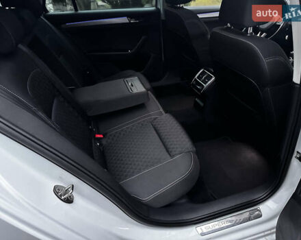 Белый Шкода Суперб, объемом двигателя 2 л и пробегом 250 тыс. км за 13900 $, фото 30 на Automoto.ua