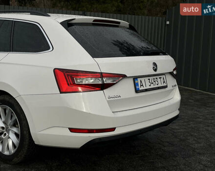 Белый Шкода Суперб, объемом двигателя 1.97 л и пробегом 265 тыс. км за 14999 $, фото 9 на Automoto.ua