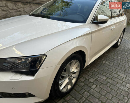 Белый Шкода Суперб, объемом двигателя 1.97 л и пробегом 163 тыс. км за 19500 $, фото 6 на Automoto.ua