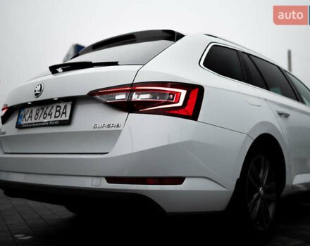 Білий Шкода Суперб, об'ємом двигуна 1.97 л та пробігом 327 тис. км за 17000 $, фото 65 на Automoto.ua