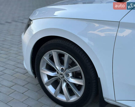 Белый Шкода Суперб, объемом двигателя 1.97 л и пробегом 225 тыс. км за 17800 $, фото 13 на Automoto.ua