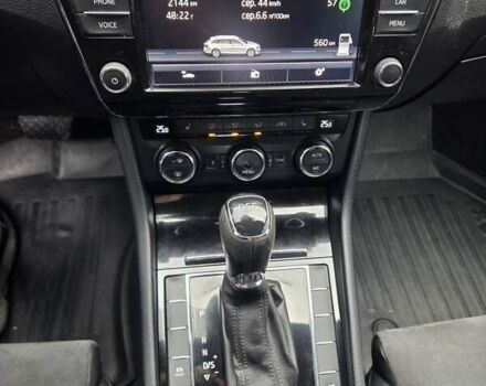 Білий Шкода Суперб, об'ємом двигуна 2 л та пробігом 288 тис. км за 15999 $, фото 39 на Automoto.ua