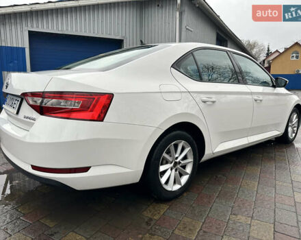 Білий Шкода Суперб, об'ємом двигуна 1.6 л та пробігом 284 тис. км за 11400 $, фото 3 на Automoto.ua